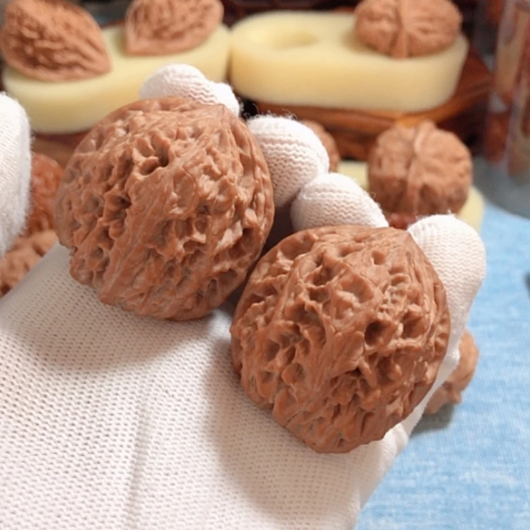 【闪购商品】文玩核桃吊坠正*量40野牛