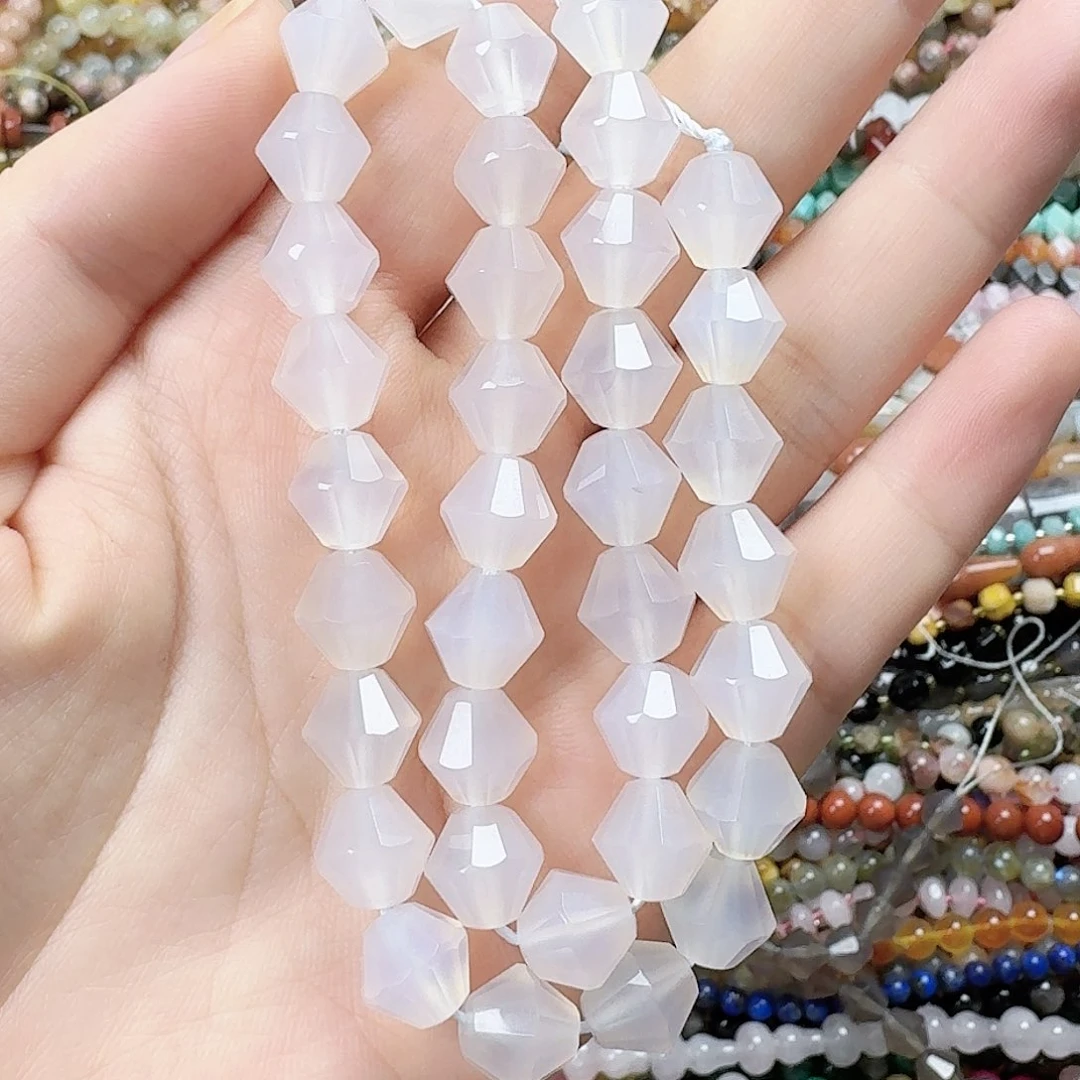 玛瑙/玉髓合金珠宝半成品白玛瑙飞碟一条