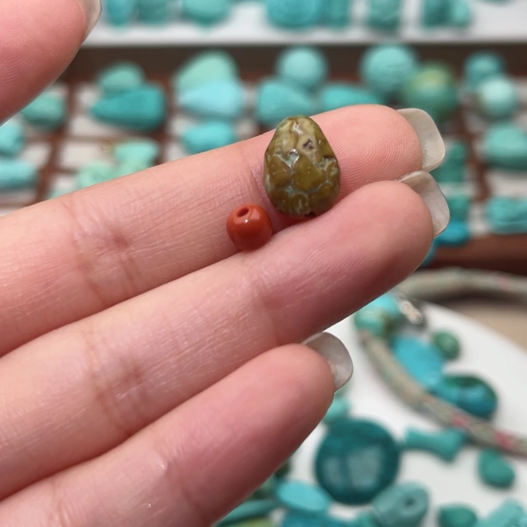 南红玛瑙配饰未镶嵌