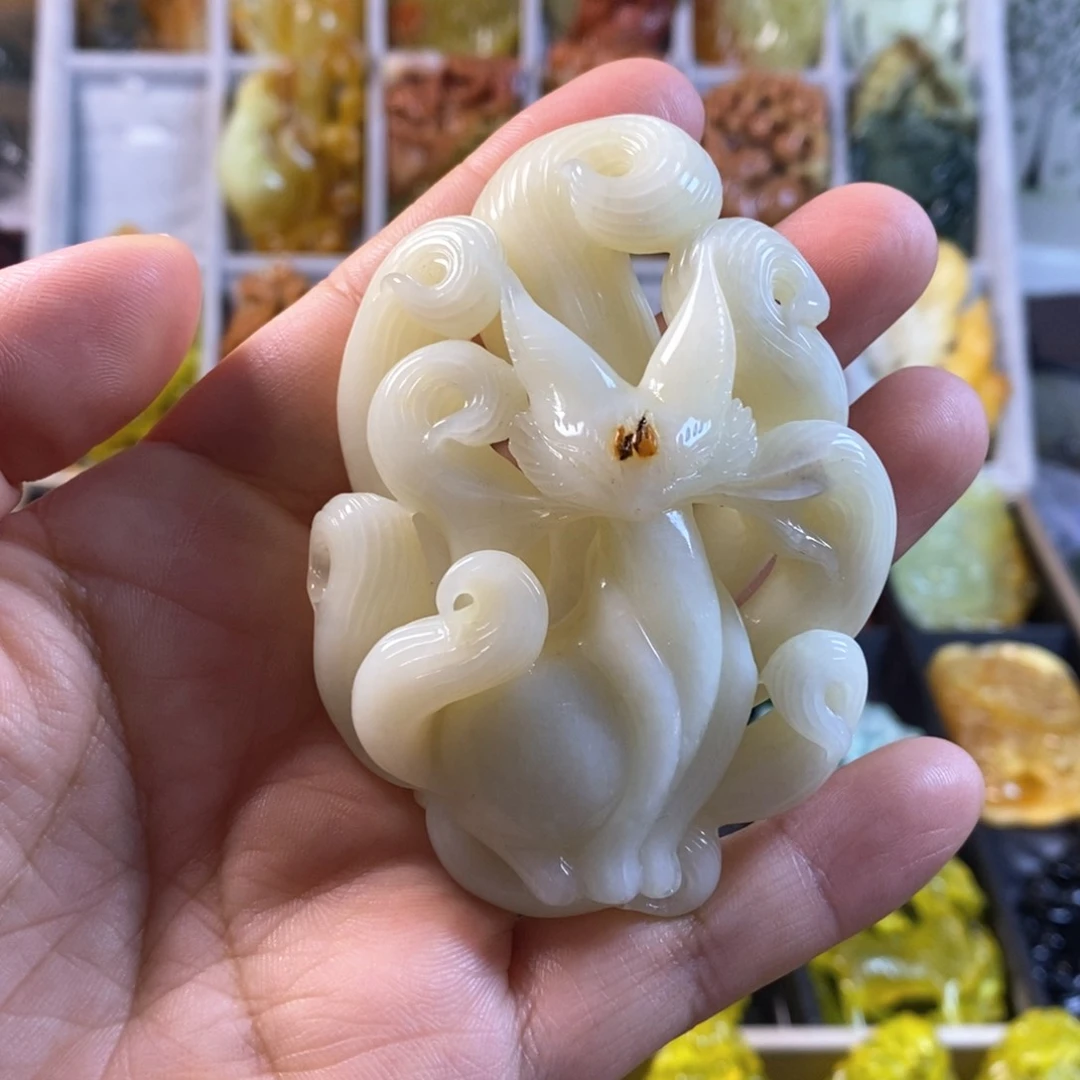 未镶嵌蛇纹石玉颈饰砚**白