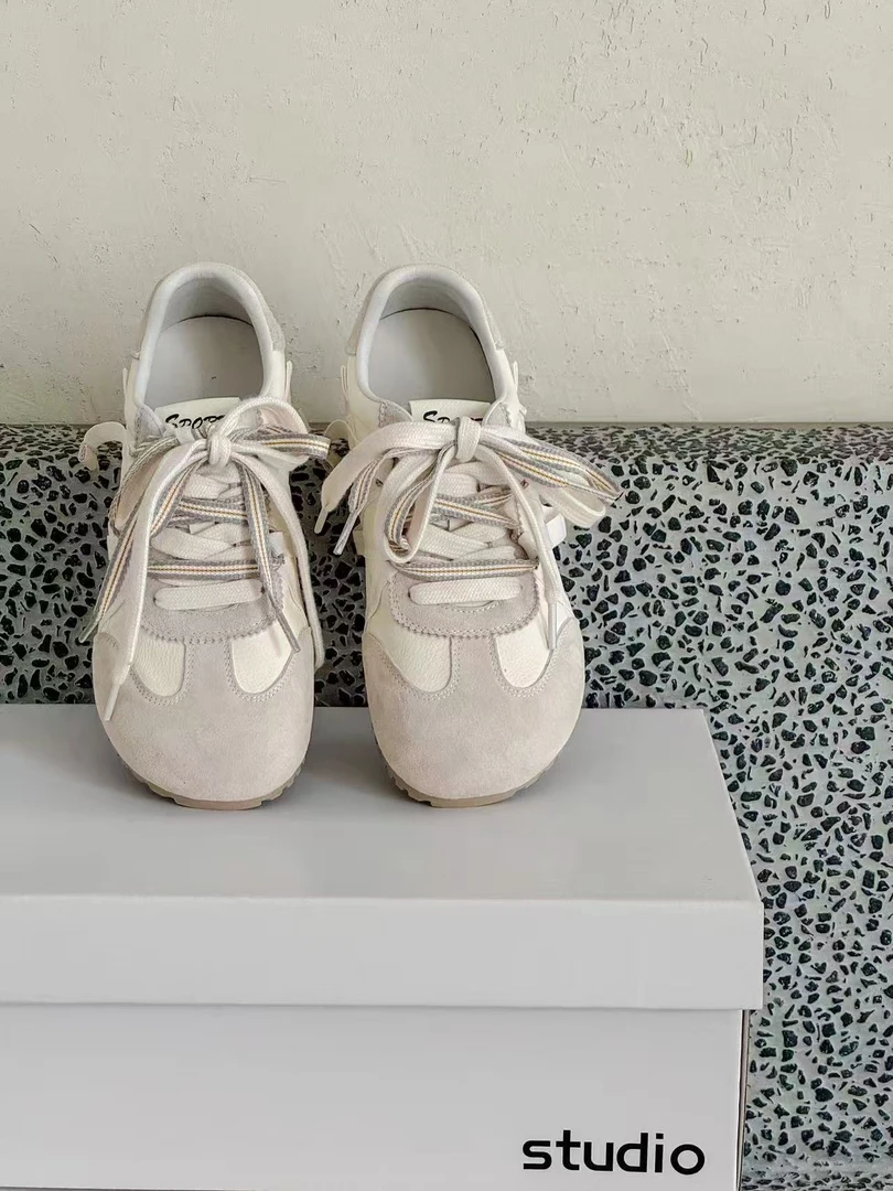 526-3大金大码女鞋40-43双鞋带娃娃头休闲鞋