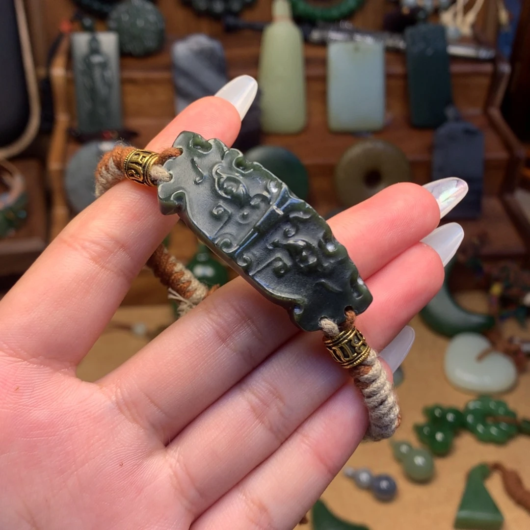 和田玉（糖玉）未镶嵌挂件