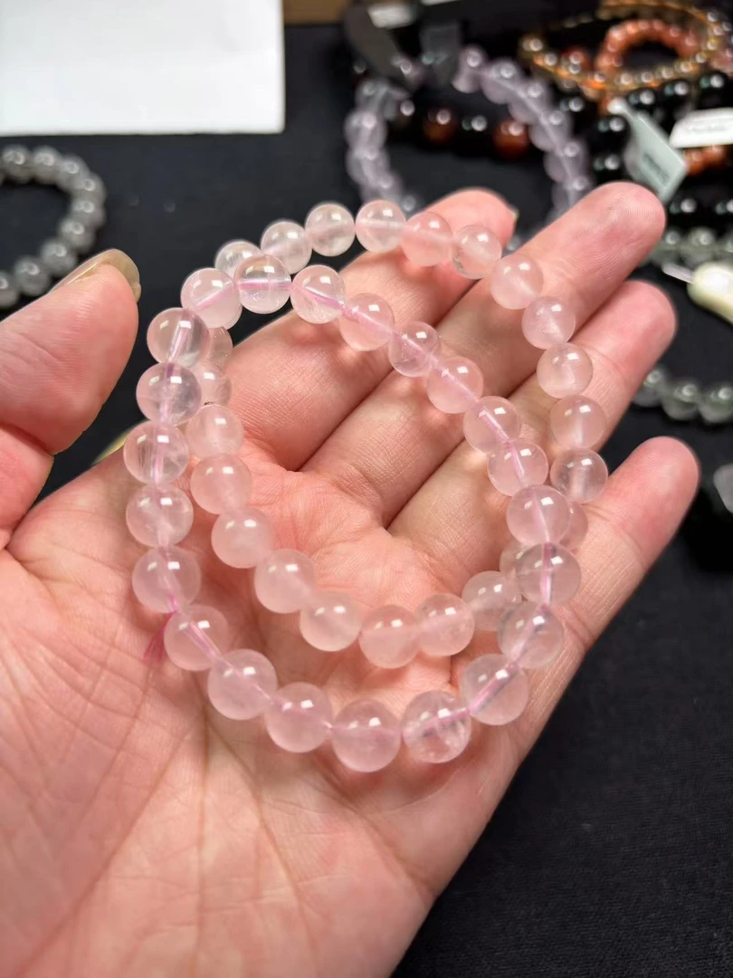 天然冰种透体粉水晶单圈