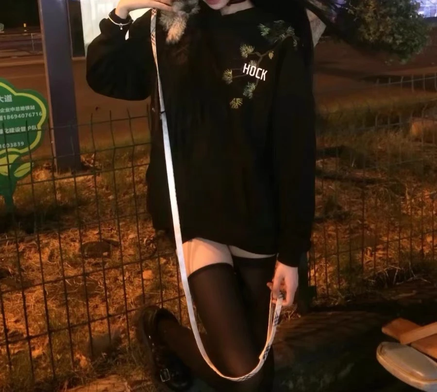 重磅！！真的帅 能穿必冲！快断码！刺绣连帽卫衣男女同款