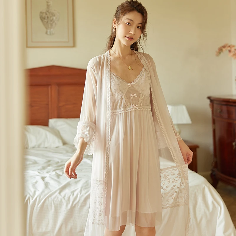 苏雅婷性感长袖设计感纯欲睡裙蕾丝女士睡袍长裙春夏法式薄款套装