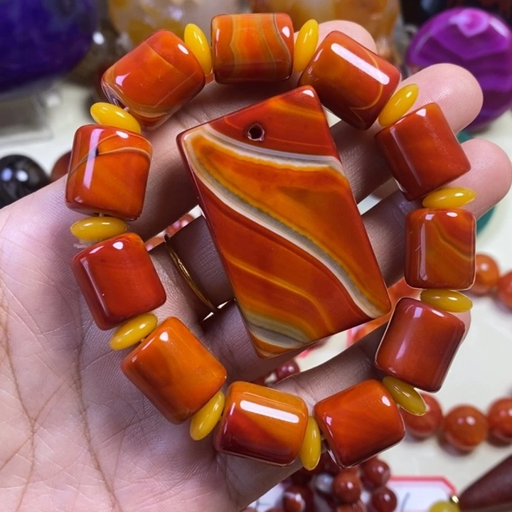 开***好玛瑙/玉髓未镶嵌珠宝半成品