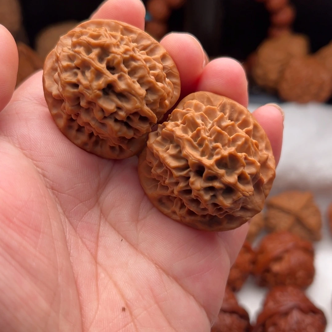 【闪购商品】文玩核桃手串溱闷全品35