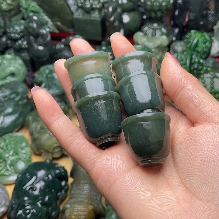 硬***汉未镶嵌和田玉挂件