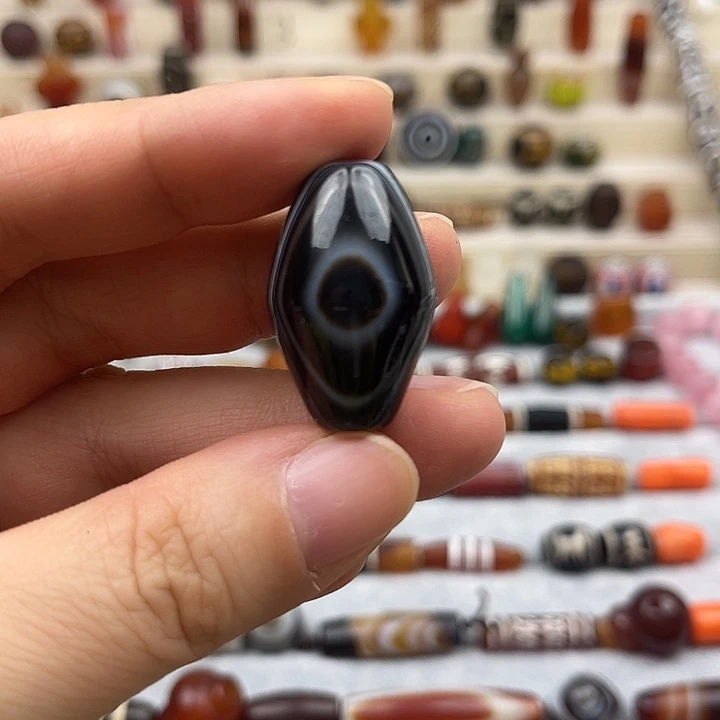 未镶嵌颈饰玛瑙/玉髓