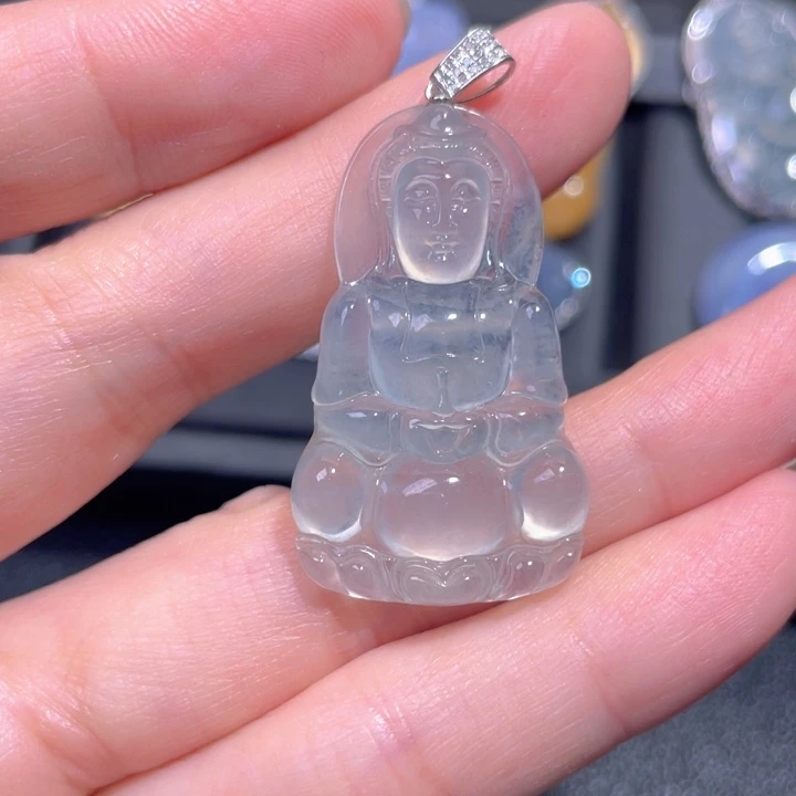 颈饰18K金镶嵌翡翠翡翠