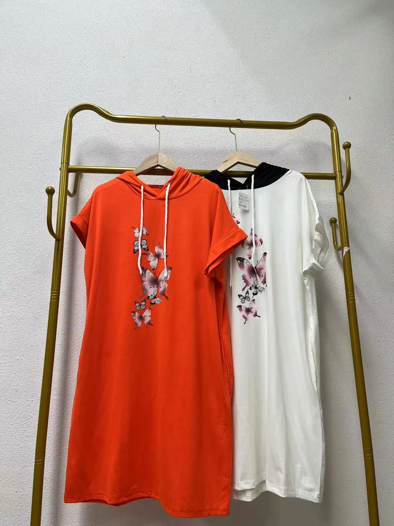 唯琳剪标   8仓A7-3-702-11款   粉色蝴蝶短袖连帽连衣裙