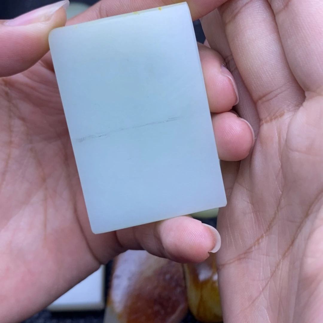 你***人定制和田玉未镶嵌定制