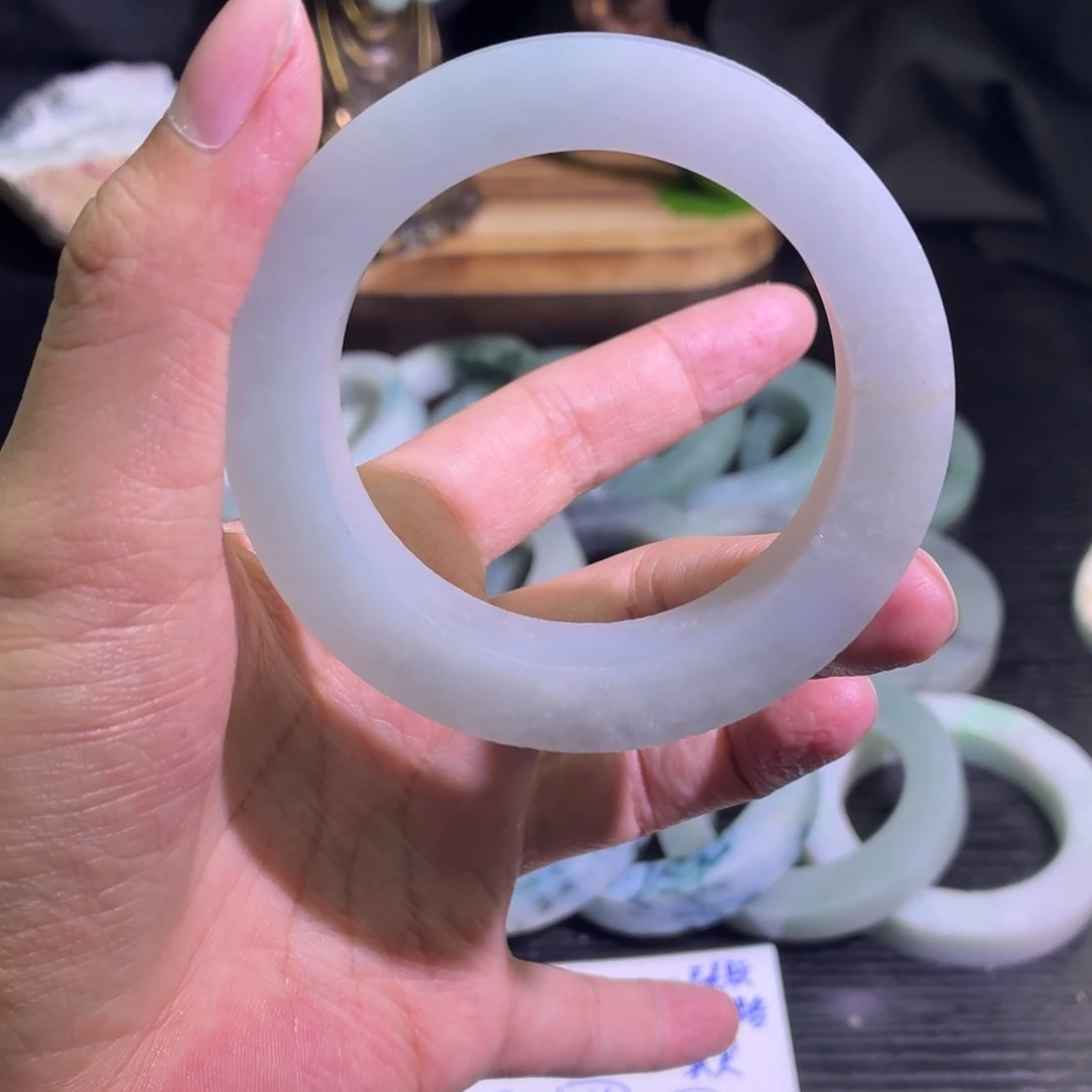 定制翡翠未镶嵌天然翡翠A货毛胚手镯定制