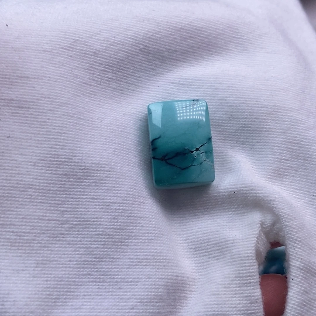 六***子绿松石未镶嵌单珠