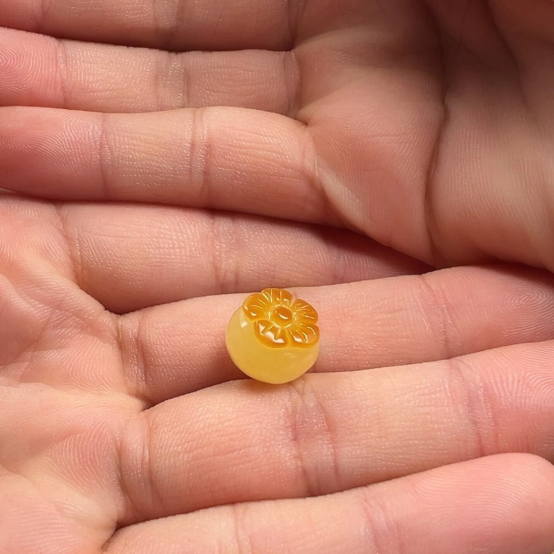 蜜蜡颈饰未镶嵌A****A柿柿如意提溜吊坠（打孔不退换）