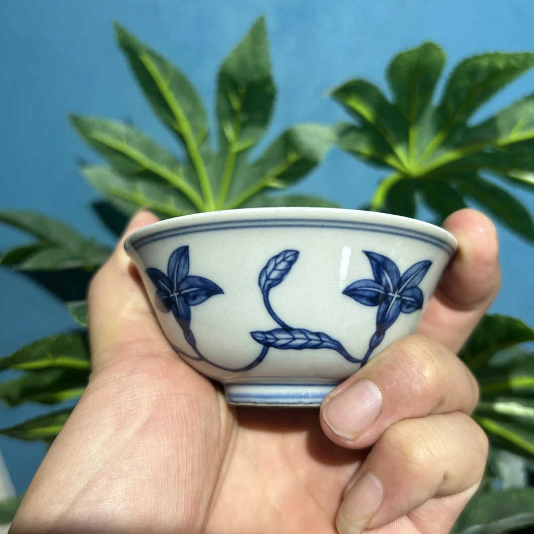 青花釉栀子花纹麻仓土