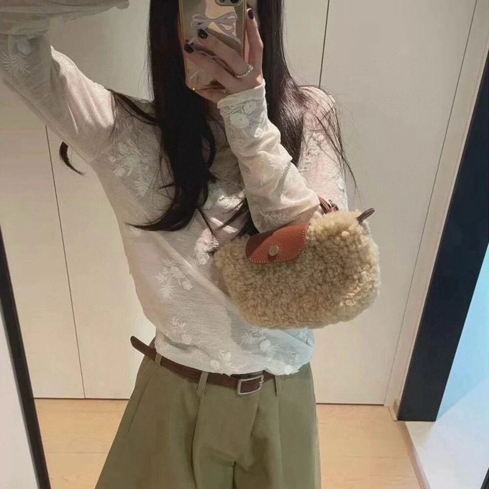 2026新品春夏韩系重工蕾丝提花长袖T恤女内搭外穿打底木耳边罩衫