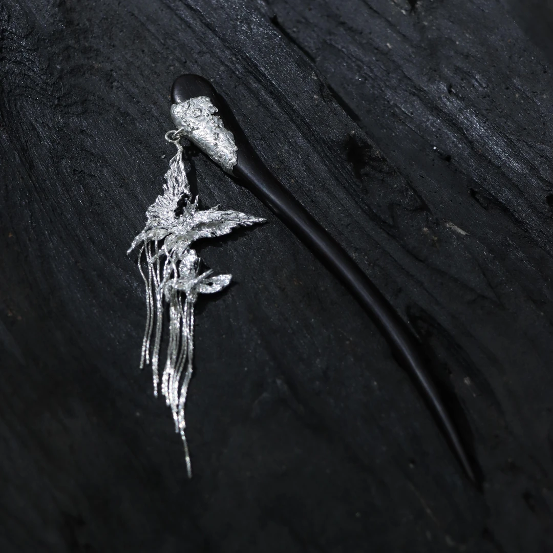 东黑三白 925银木质银制品 蝶云落s93银原创设计中式流苏蝴蝶发簪