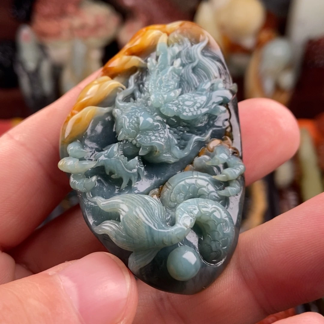 岫玉未镶嵌挂件龙