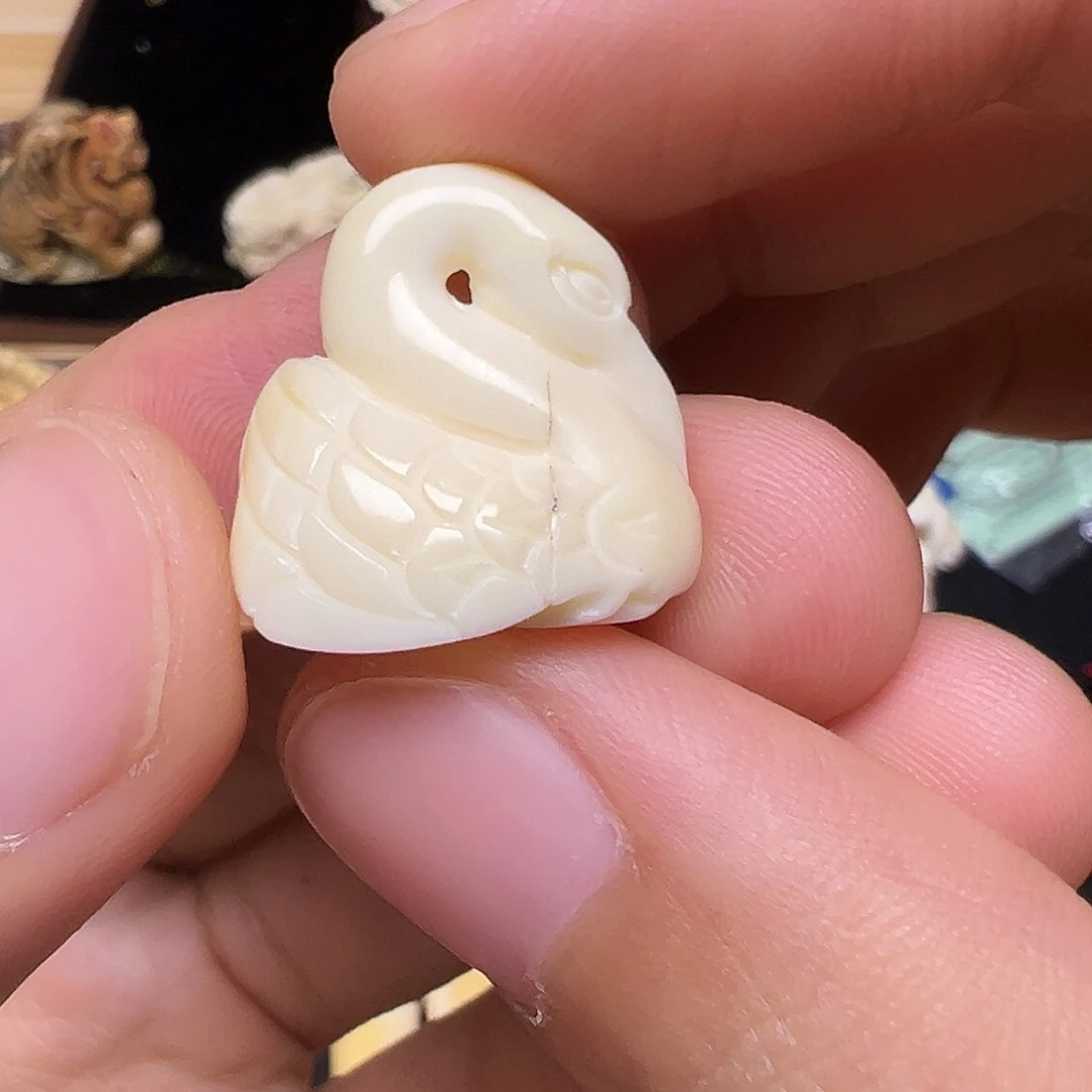 天然猛犸象牙雕刻品
