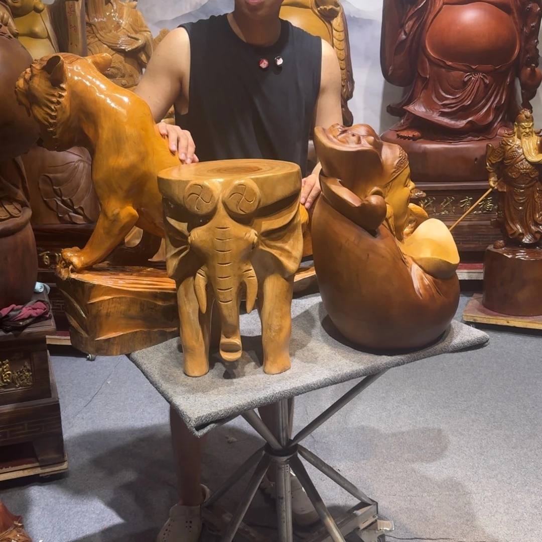 陈***安香樟木香樟木凳子一个