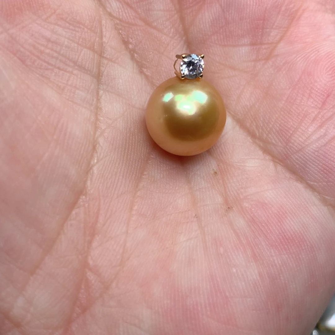 海水珍珠颈饰18K金镶嵌