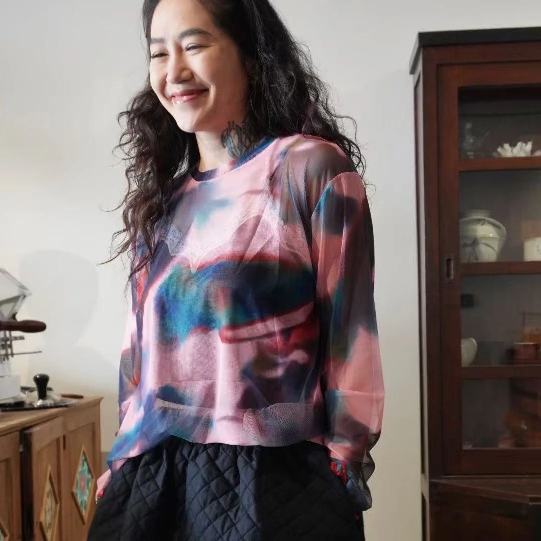 A2253渐变晕彩防晒衫2色均码长袖印花圆领扎染速干