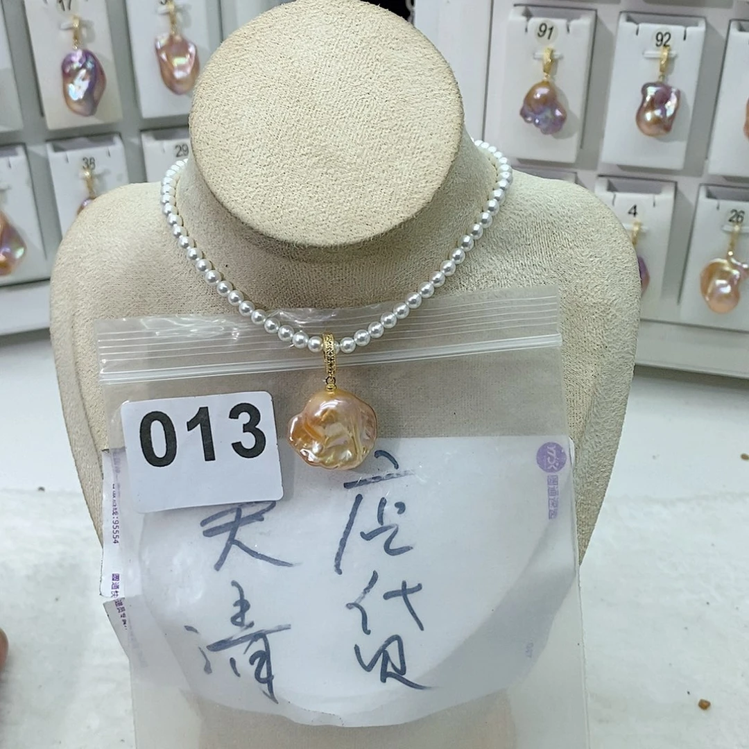 淡水珍珠颈饰合金