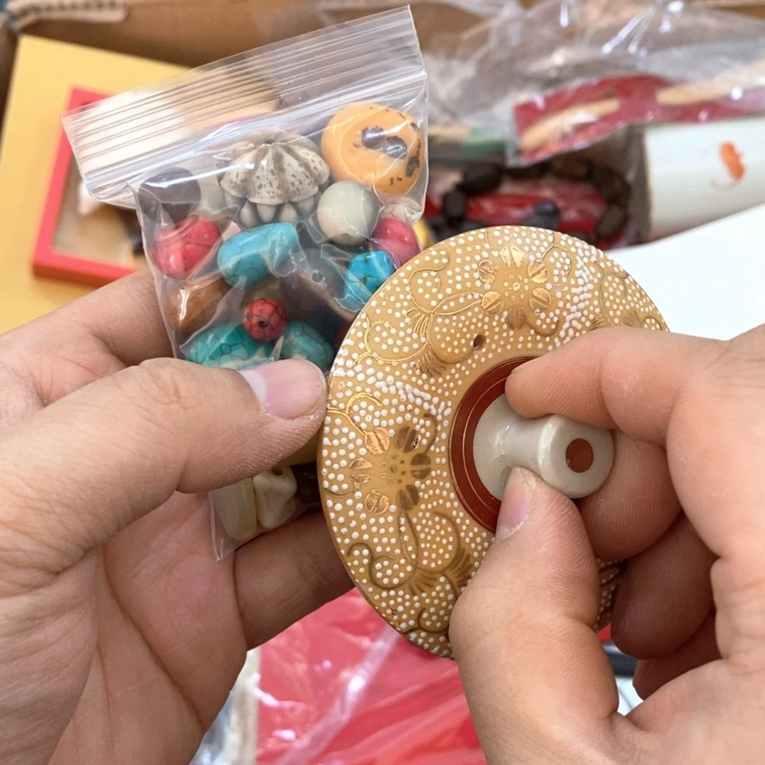 瓷片哈哈哈哈哈哈嘎嘎嘎嘎