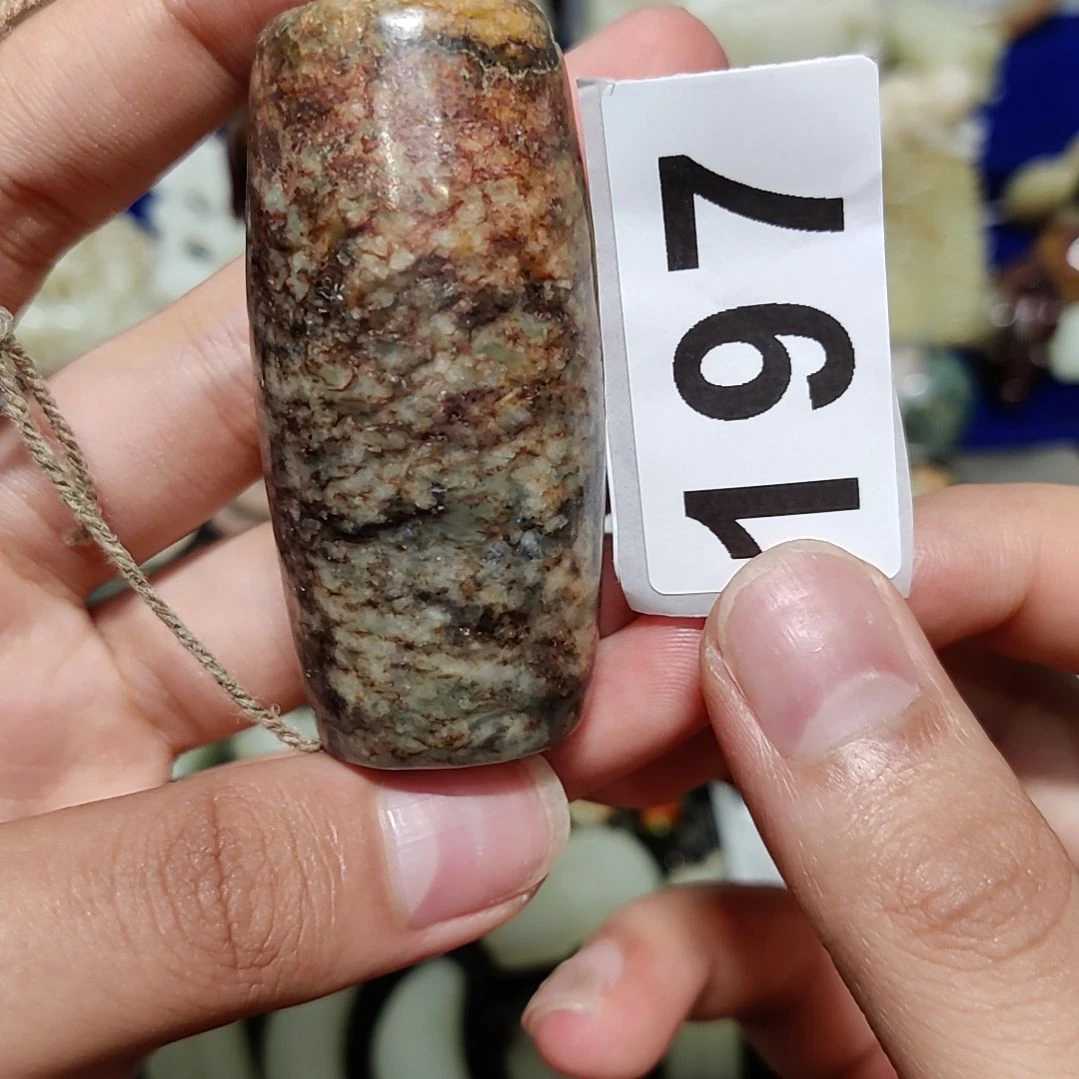 和田玉未镶嵌车挂