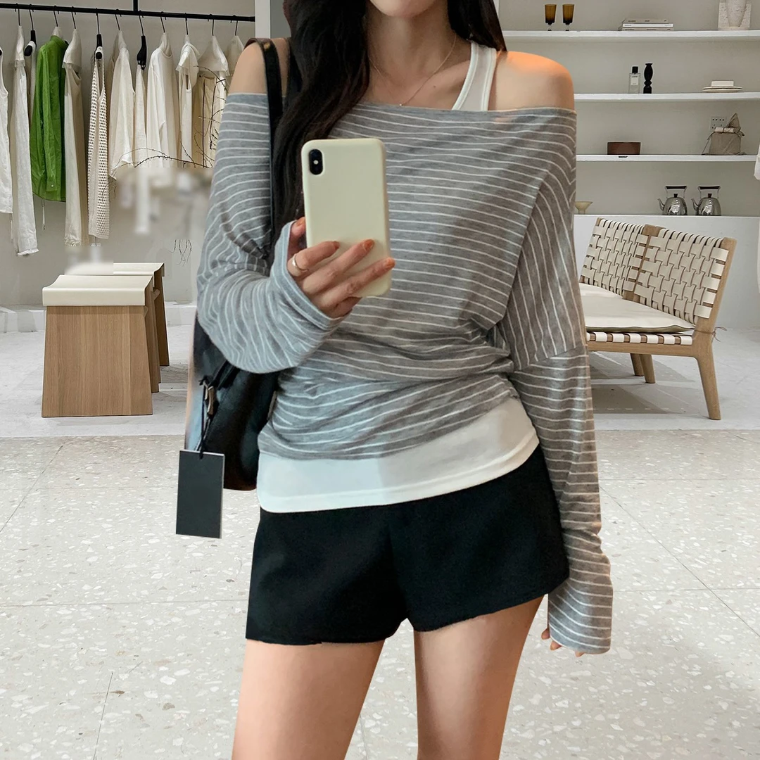 E十三行2025早秋打底吊带背心叠穿斜领上衣露肩条纹T恤两件套装女