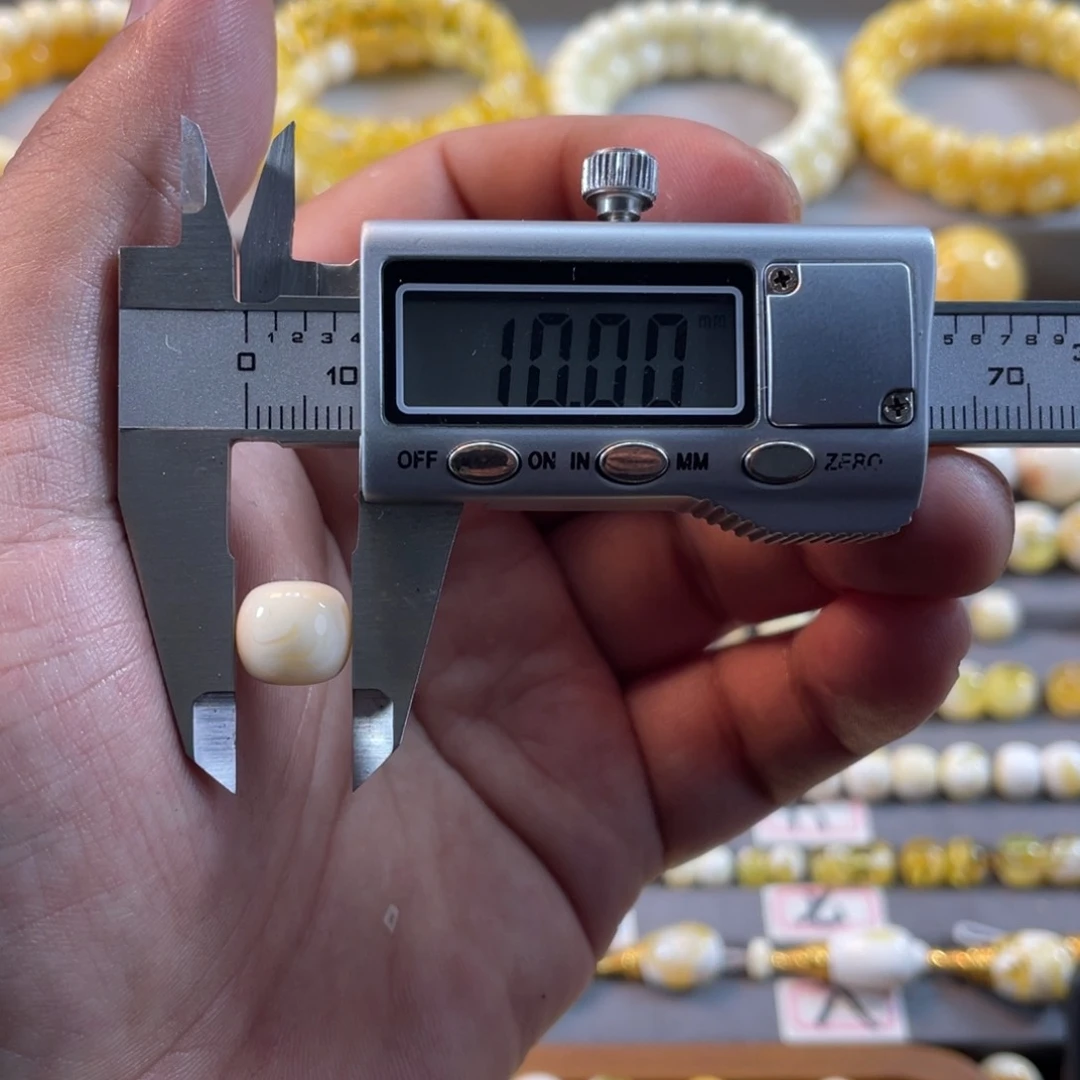 蜜蜡裸石未镶嵌大*然白蜡老型