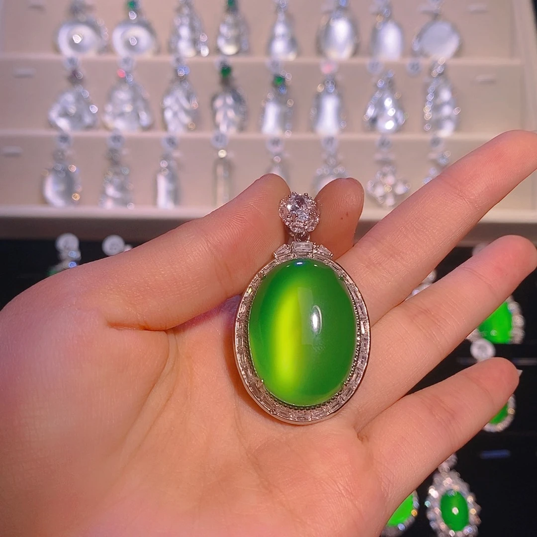 锆石铜合金白富美