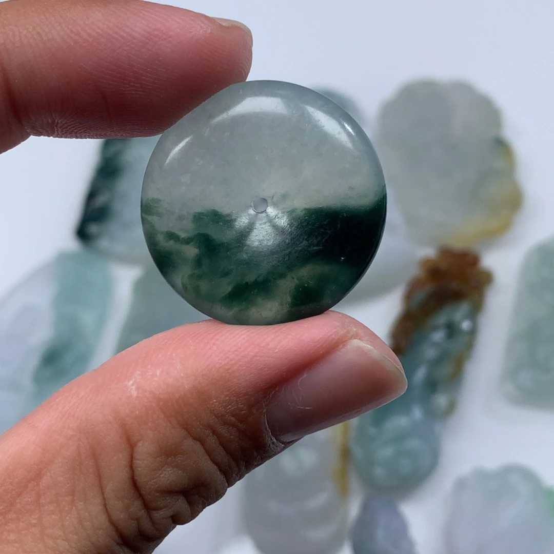 未镶嵌定制翡翠吊坠