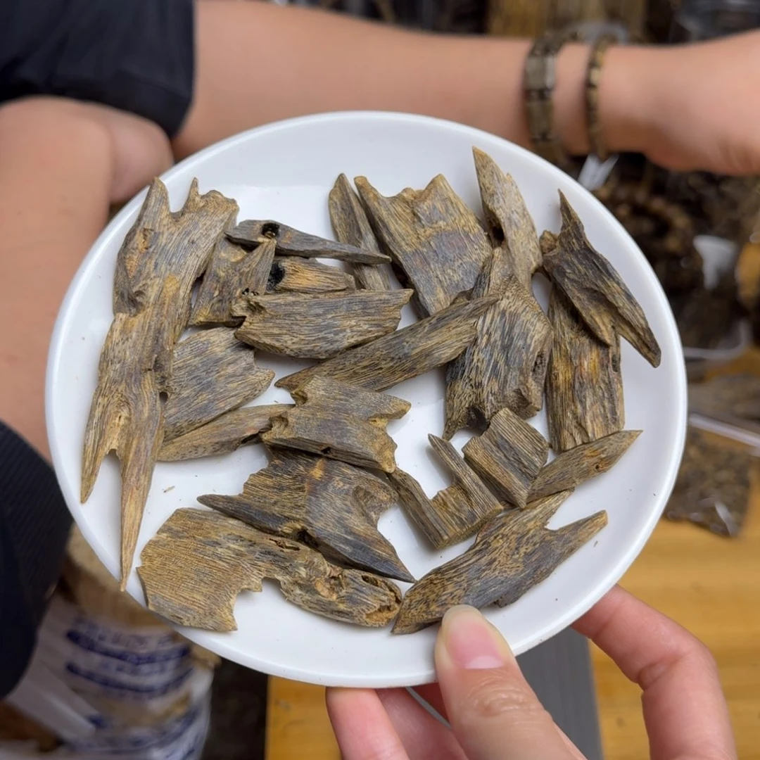 沉香沉香碎屑张勺子品种块料58克