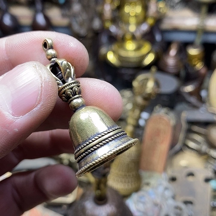 囍***烁小杨推荐铜物件一个