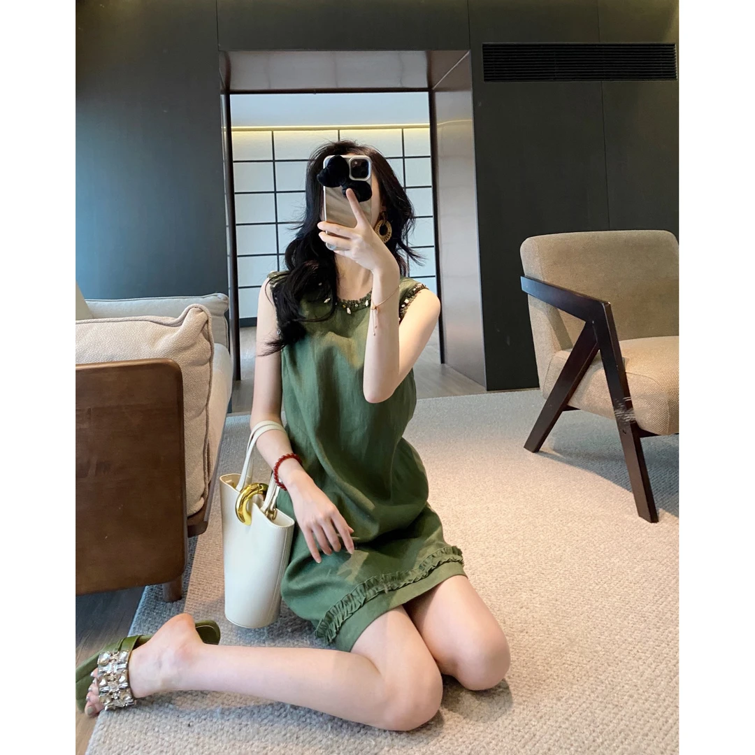 M1750 气质百搭圆领无袖海螺设计连衣裙 裙长84 款号UF704