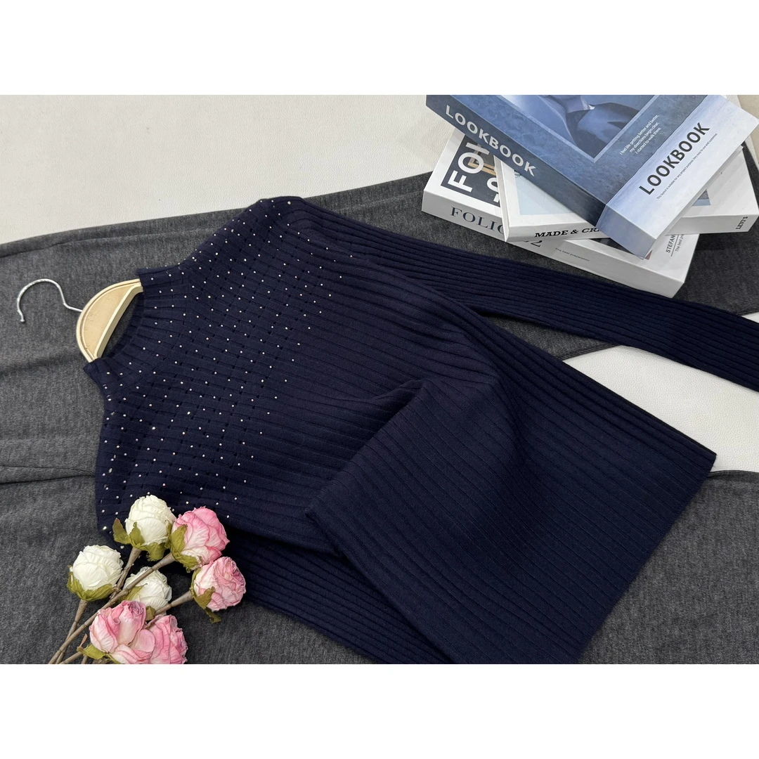 【蓝色烫钻套头】秋季新款时尚长袖针织上衣QC5859