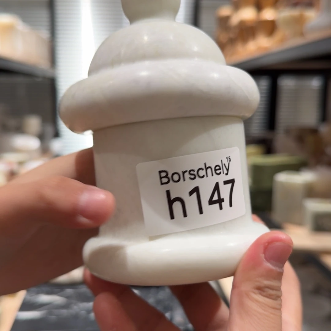 大理石h147。   不缺爱。