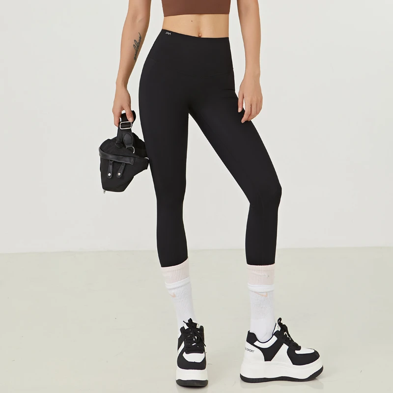 【福袋】随机尺码黑色鲨鱼裤一条