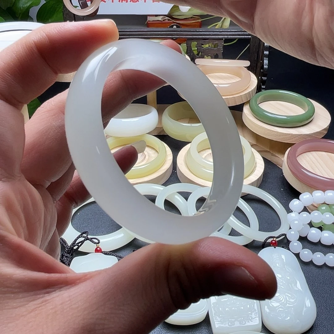 梅***58➕圈口正圈高冰白手镯