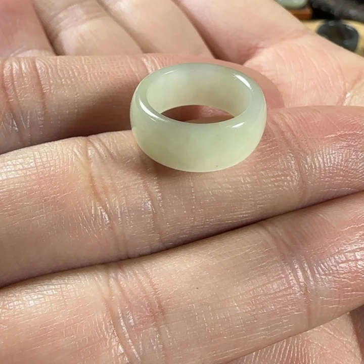 和田玉未镶嵌颈饰13.5青