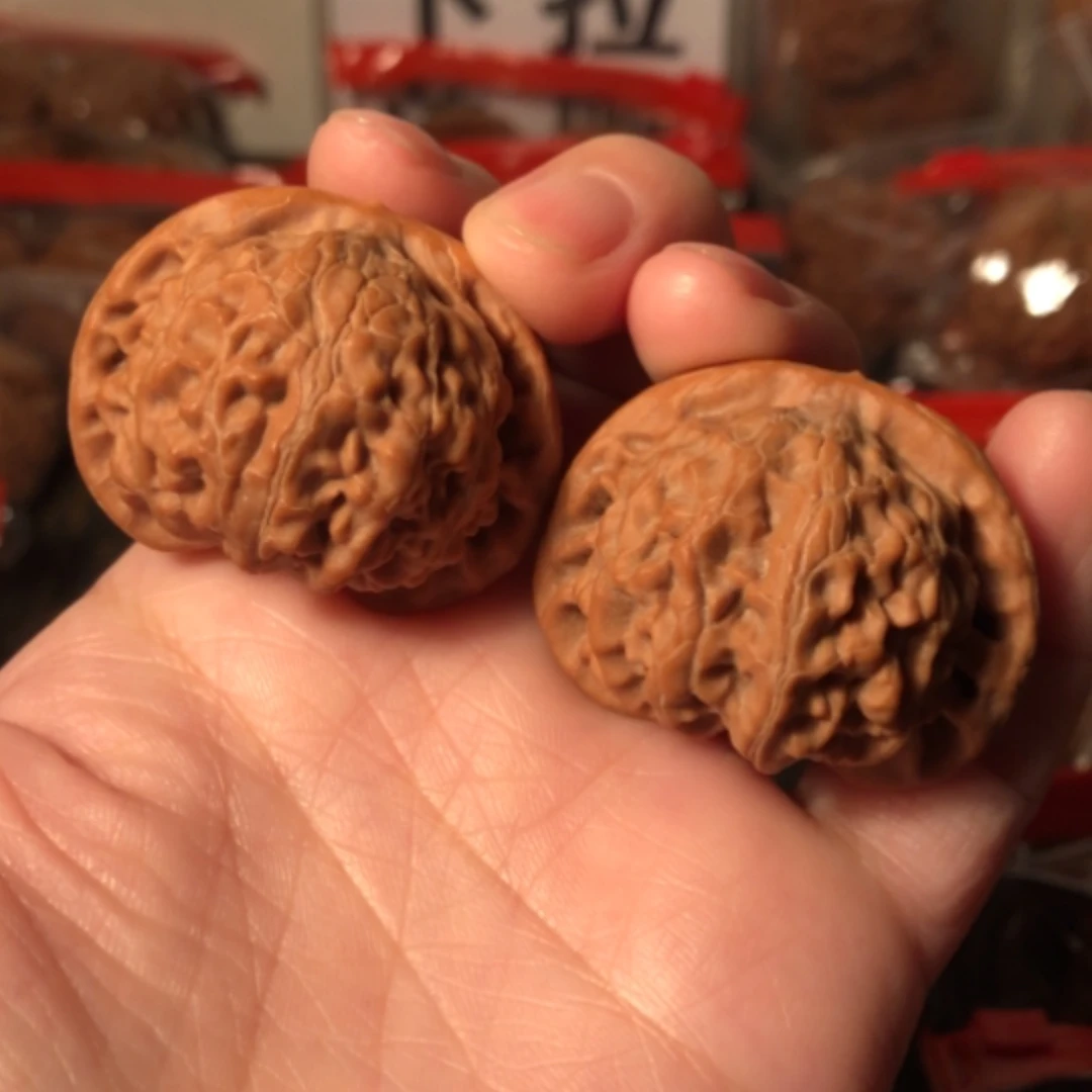 【闪购商品】文玩核桃把件宫灯40