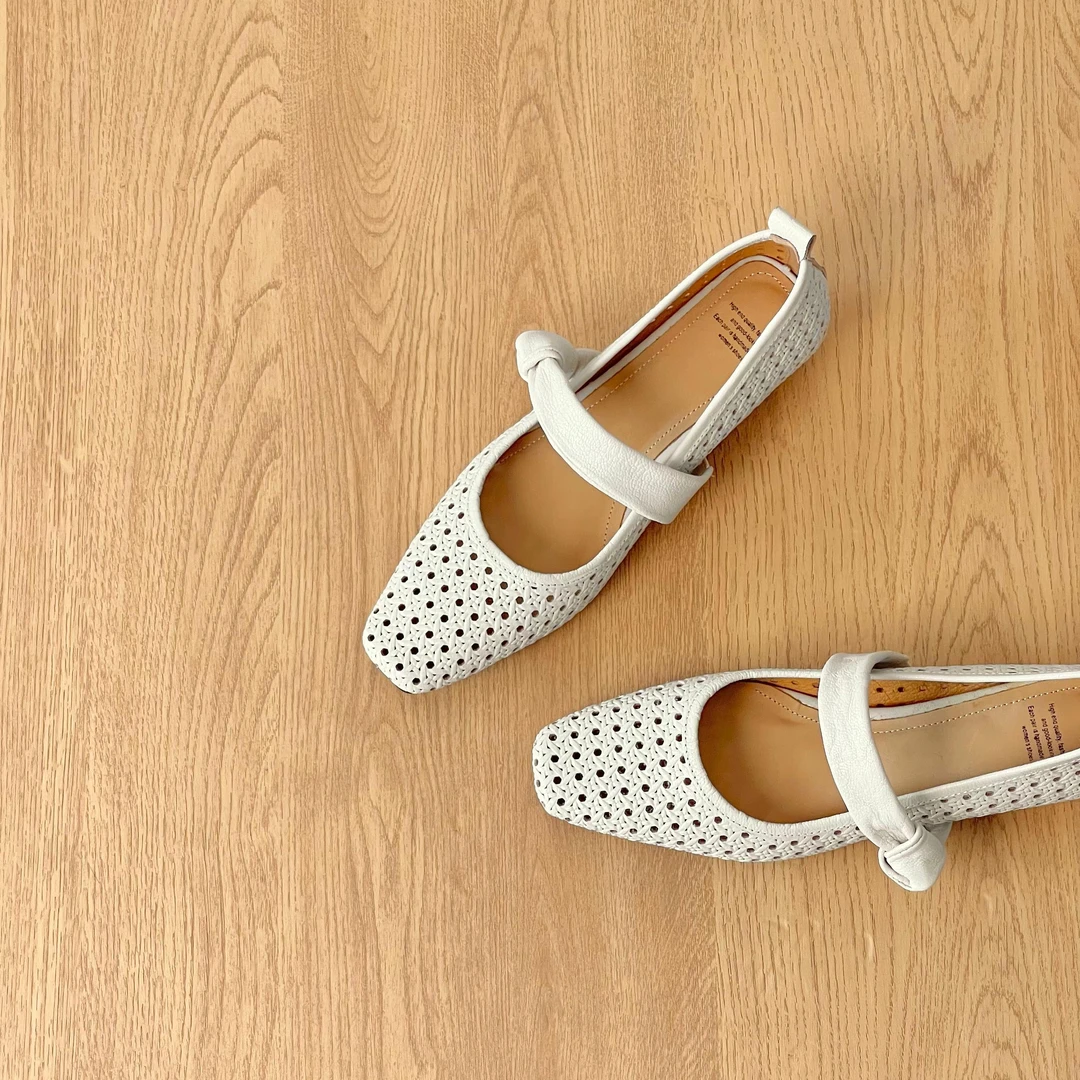 HUSSLOVE 头层羊皮·跟高3CM·百搭简约编织印花镂空玛丽珍单鞋女