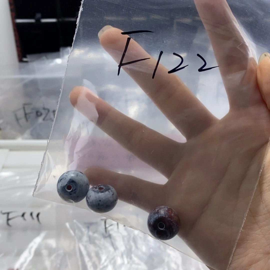 刘***刚合金玛瑙/玉髓珠宝半成品