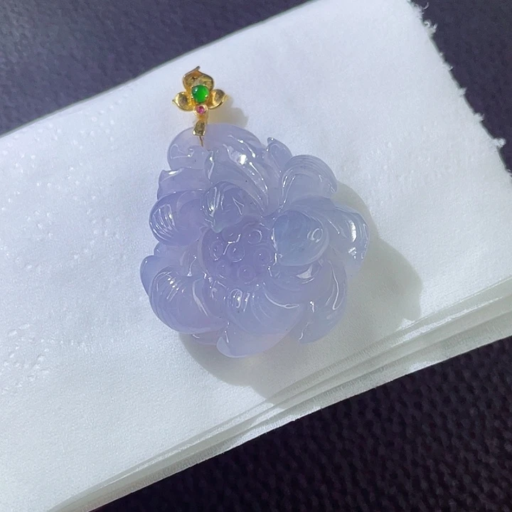 翡翠颈饰18K金镶嵌翡翠