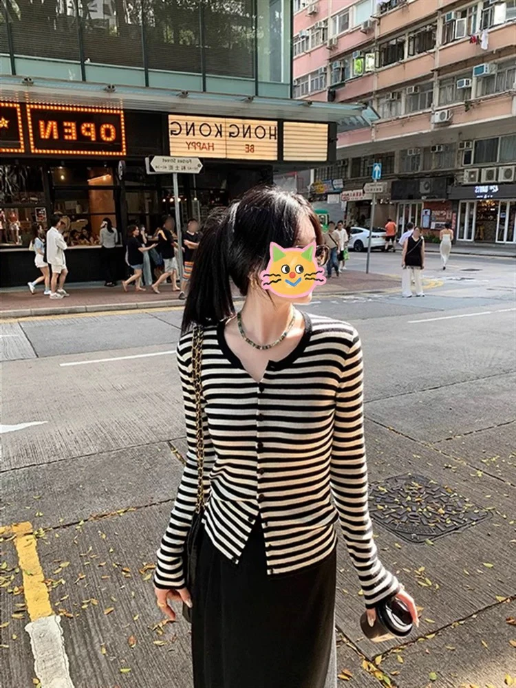 韩系港味黑白条纹针织开衫女短款春秋慵懒风休闲上衣毛衣打底衫女