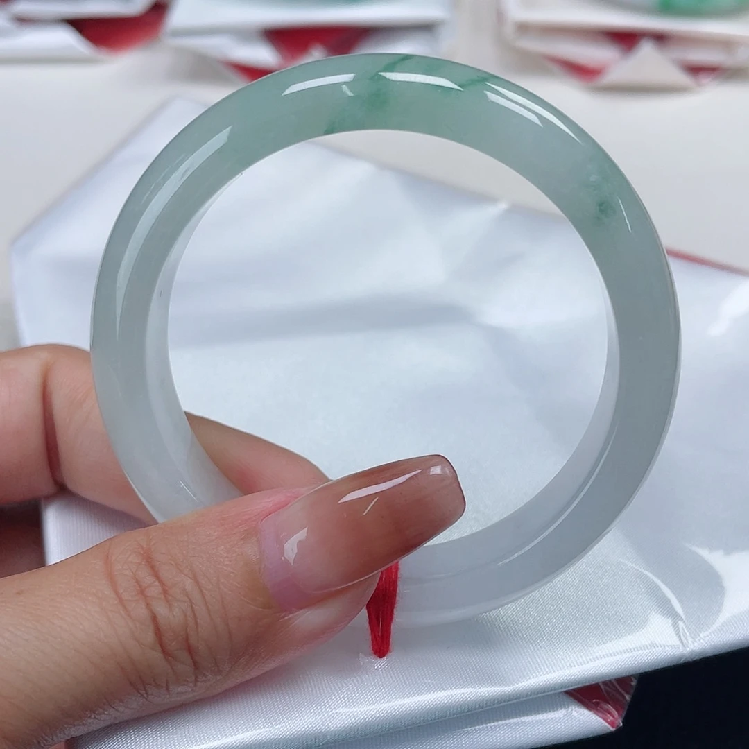 翡翠手镯未镶嵌缅甸翡翠53圈口33