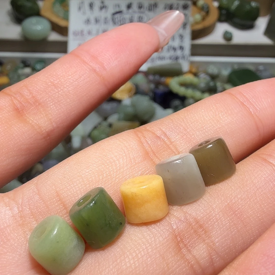 和田玉未镶嵌珠宝奇石