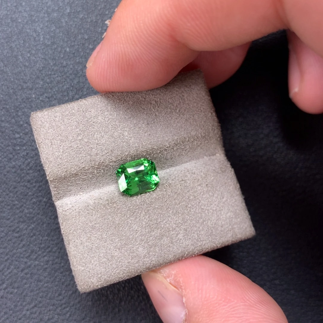 未镶嵌裸石石榴石（沙弗莱）裸石1.59ct